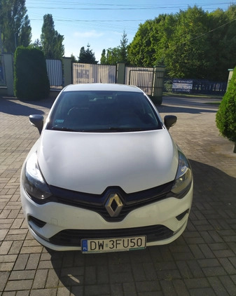 Renault Clio cena 25900 przebieg: 220000, rok produkcji 2018 z Pabianice małe 46